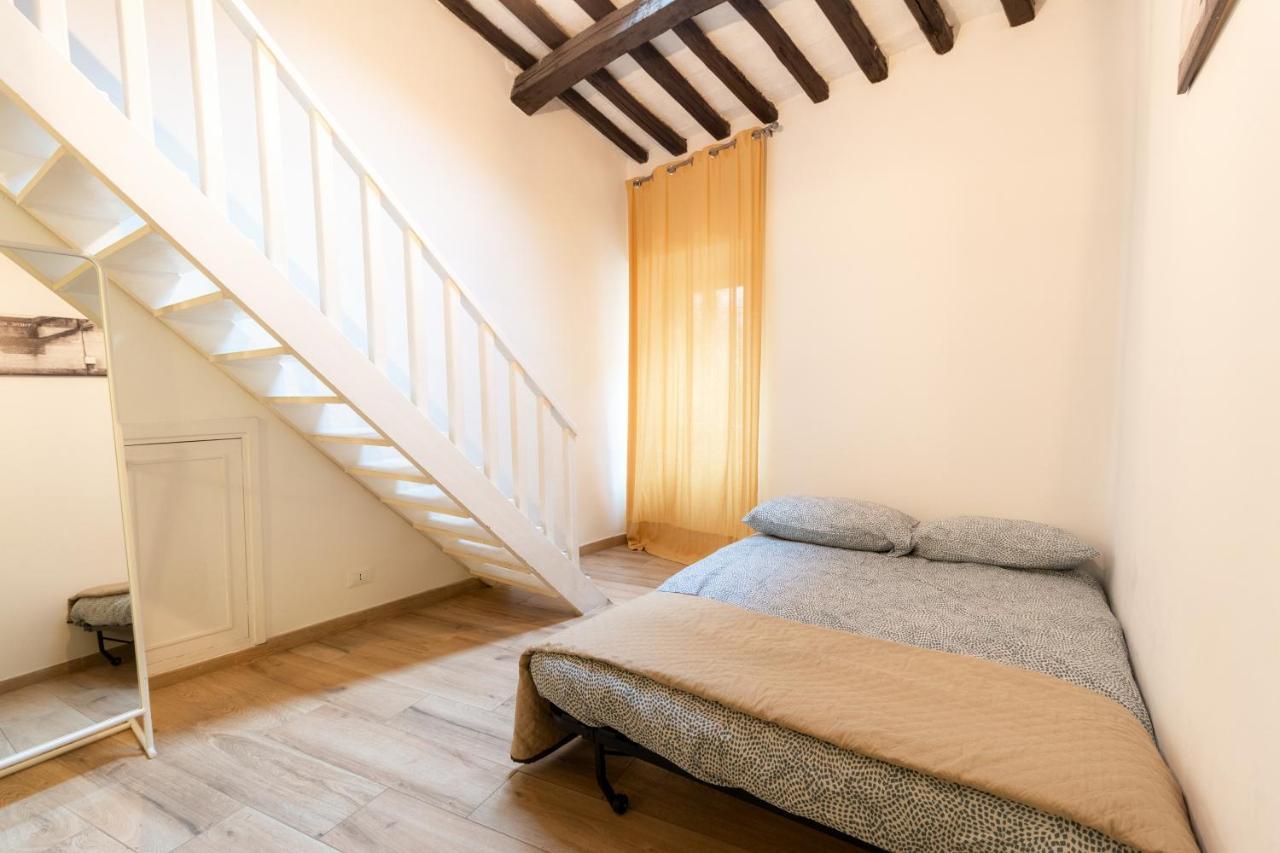 רומא Trastevere Four Seasons Trilussa 2 מראה חיצוני תמונה