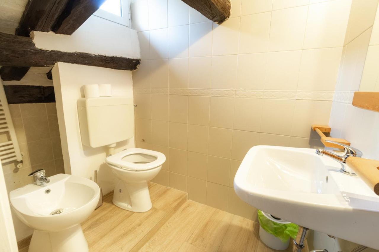 רומא Trastevere Four Seasons Trilussa 2 מראה חיצוני תמונה