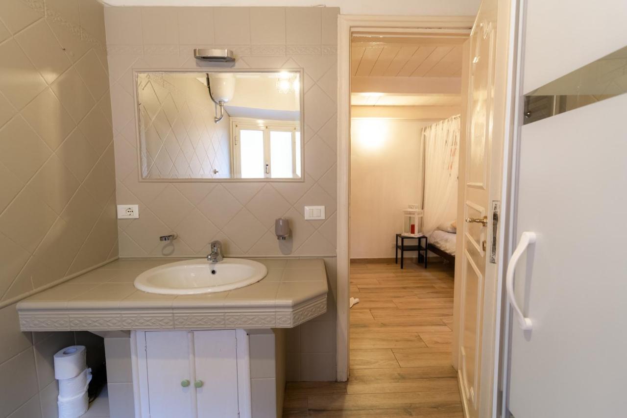 רומא Trastevere Four Seasons Trilussa 2 מראה חיצוני תמונה
